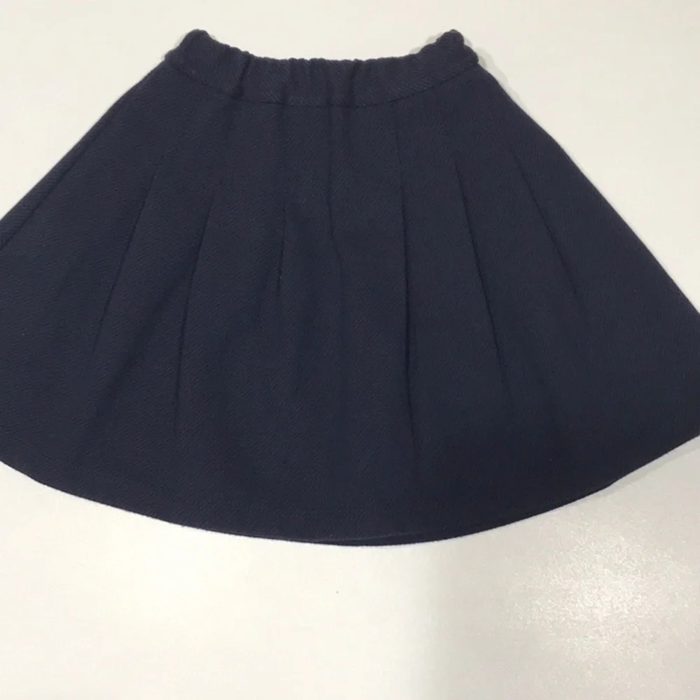 🍏🍏 ZARA Girl’s Dark Navy Pleated Side Zipper, size 7